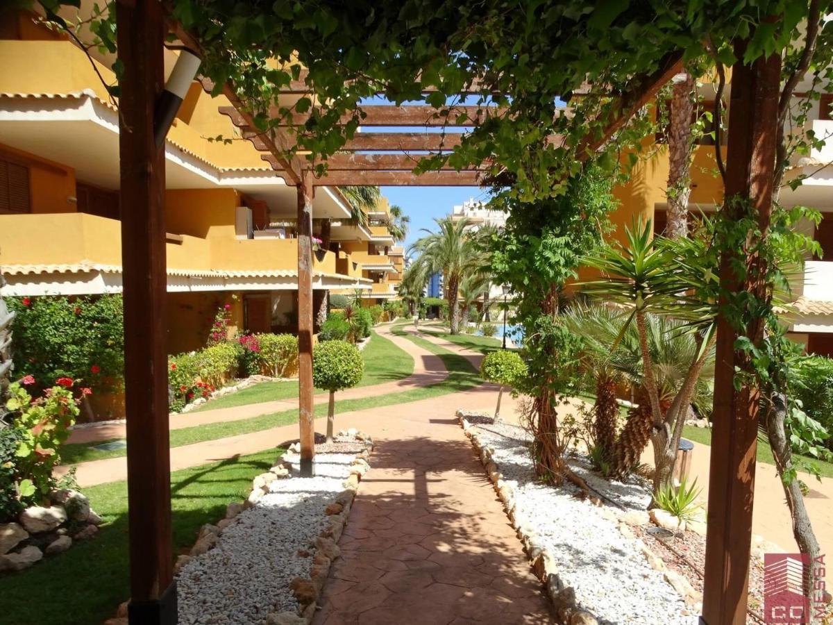 Apartamento Eleonor, La Entrada, Punta Prima, Торевиеха Екстериор снимка