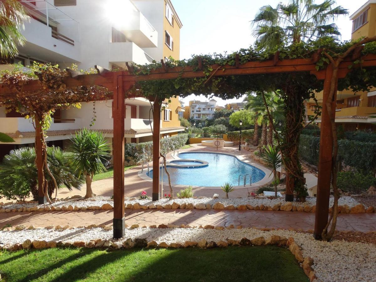 Apartamento Eleonor, La Entrada, Punta Prima, Торевиеха Екстериор снимка